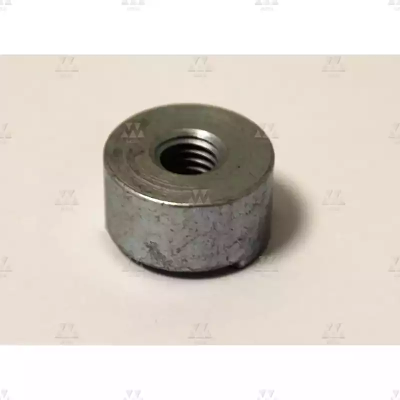 1005399P01 | ECROU EPAULE M8 AE